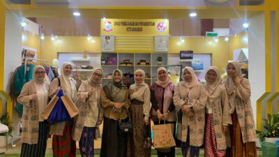 Booth Dekranasda Bersama Dinas Perdagangan Kota Makassar Curi Perhatian Pengunjung INACRAFT 2026 di JCC Senayan