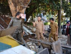 Penataan Wilayah, Camat Tallo Tertibkan Lapak Usaha di Jalan Datuk Patimang dan Jalan Sunu