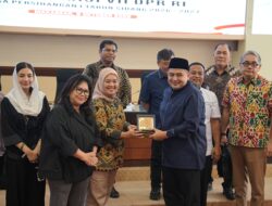 Wali Kota Makassar Sampaikan Aspirasi Pembangunan Makassar ke Komisi VII DPR RI